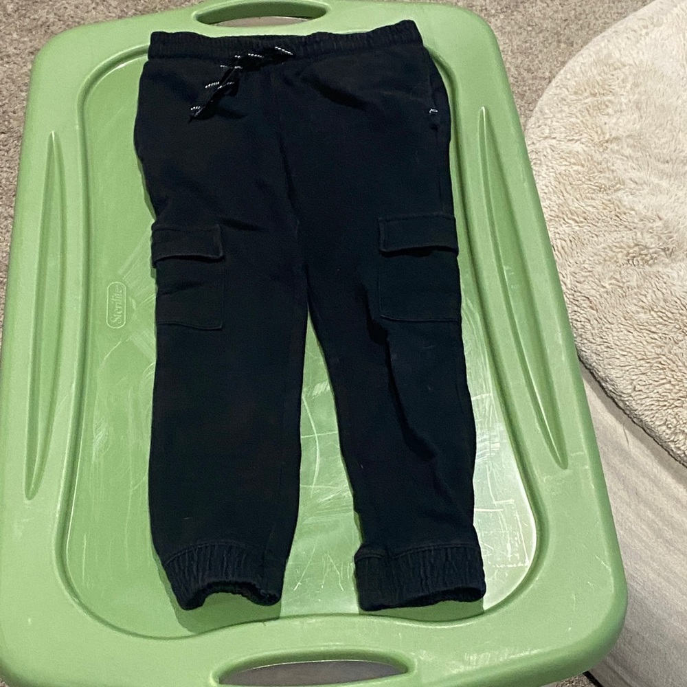 Art class joggers